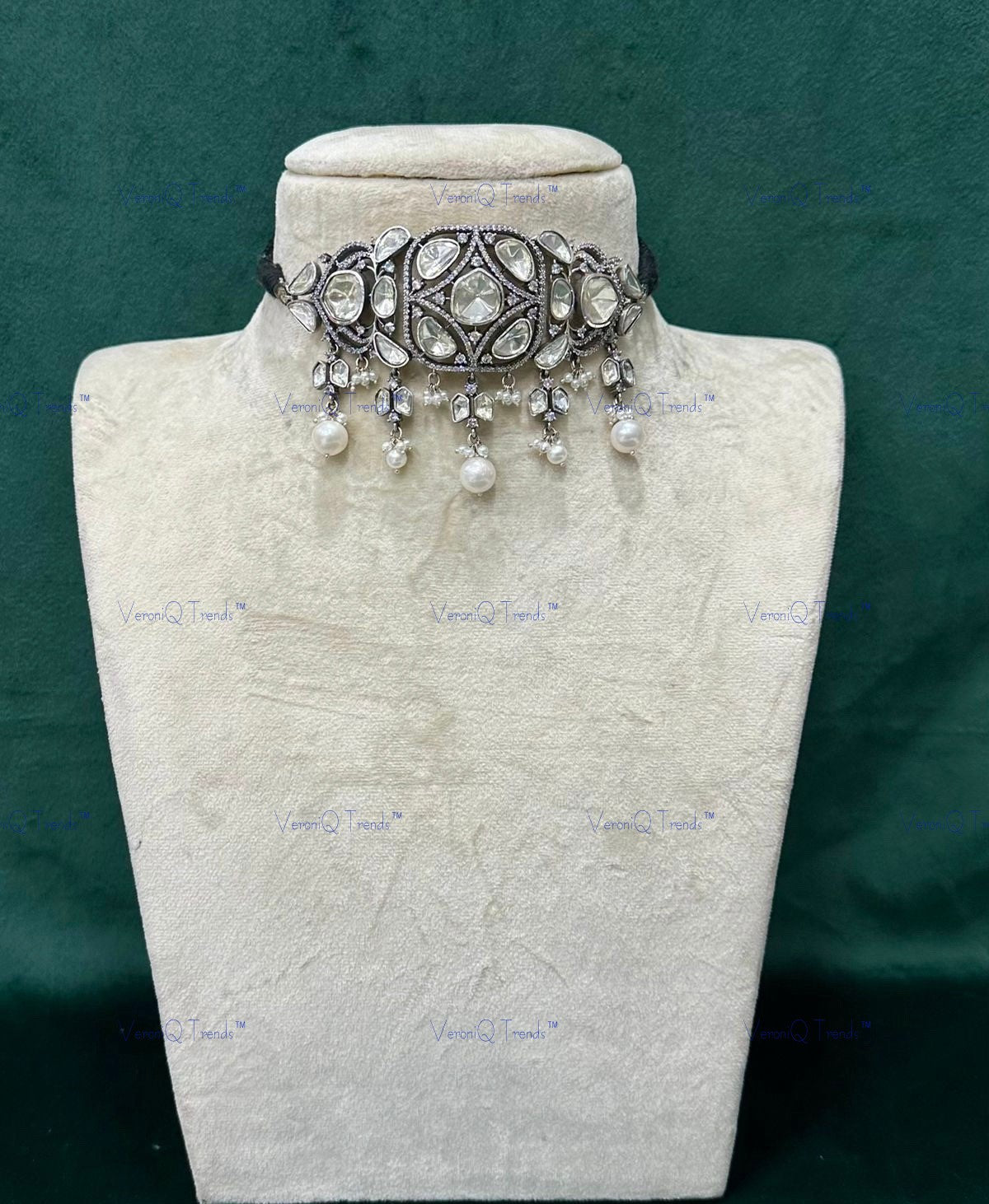 VeroniQ Trends- Victorian Pearl And Polki Choker Necklace 92.5 Sliver Moissanite Diamond Polki-Fresh Water Pearl-Gold Plated-Wedding Jewellery-Punjabi Jewellery-South Indian-Thappa Jewellery