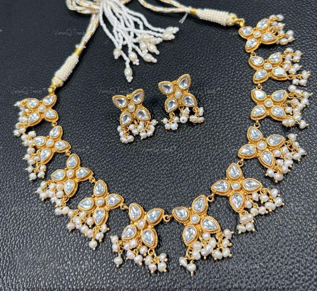 VeroniQ Trends-South Indian Sliver Kundan Choker Necklace 92.5 Sliver-Gold Plated-Wedding Jewellery-Punjabi Jewellery-South Indian-Thappa Jewellery