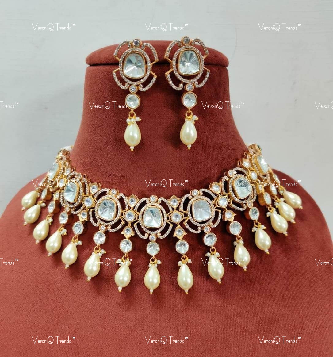 VeroniQ Trends-Traditional Victorian Pearl And Polki Choker Necklace Polki-Gold Plated-Wedding Jewellery-Punjabi Jewellery-South Indian-Thappa Jewellery