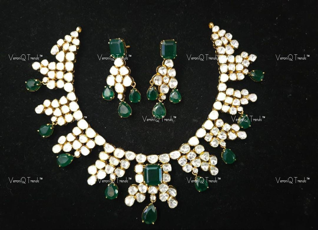 VeroniQ Trends-Traditional Polki And Emerald Silver Necklace 92.5 Silver Moissanite Diamond Polki-Gold Plated-Wedding Jewellery-Punjabi Jewellery-South Indian-Thappa Jewellery