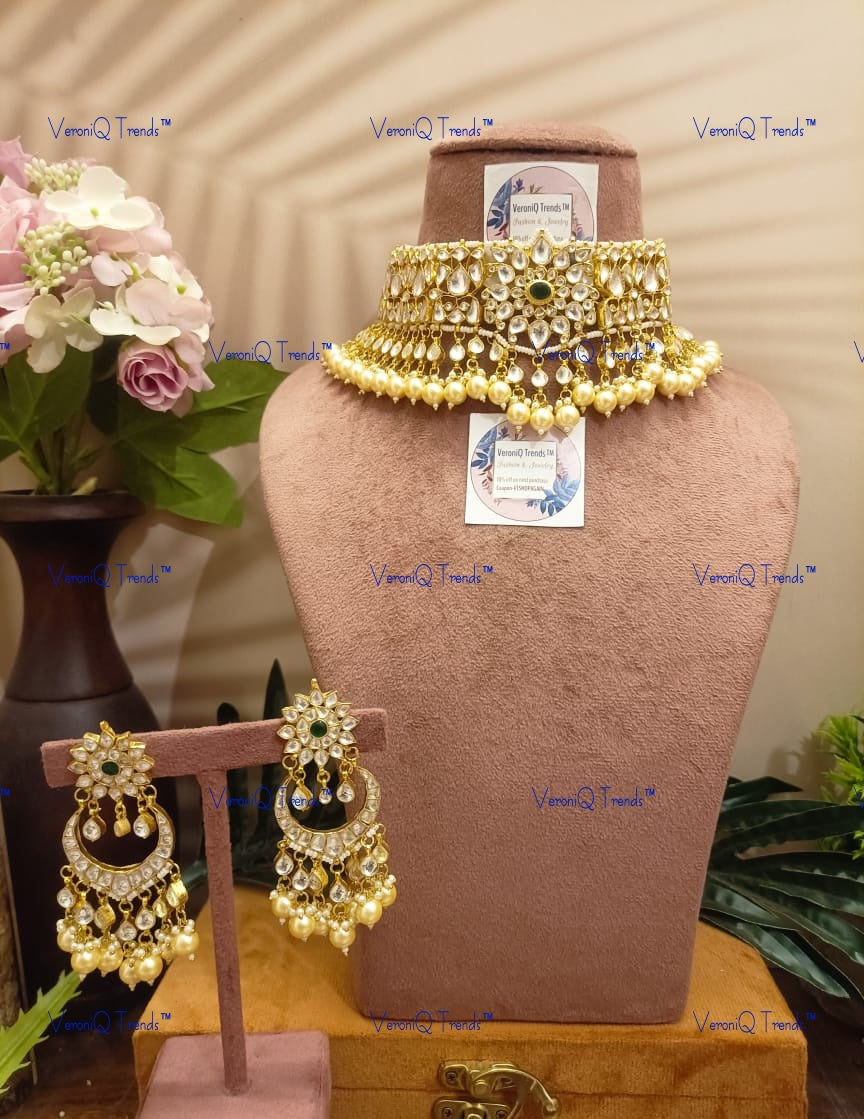 VeroniQ Trends-Traditional Rajwadi Style Pearl And Pachi Kundan Choker Necklace Pachi Kundan-Gold Plated-Wedding Jewellery-Punjabi Jewellery-South Indian-Thappa Jewellery
