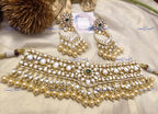 VeroniQ Trends-Traditional Rajwadi Style Pearl And Pachi Kundan Choker Necklace Pachi Kundan-Gold Plated-Wedding Jewelry-Punjabi Jewelry-South Indian-Thappa Jewelry