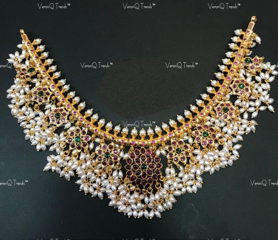 VeroniQ Trends-Floral South Indian Guttupusulu Silver Kundan Necklace Silver Kundan-Gold Plated-Wedding Jewellery-Punjabi Jewellery-South Indian-Thappa Jewellery
