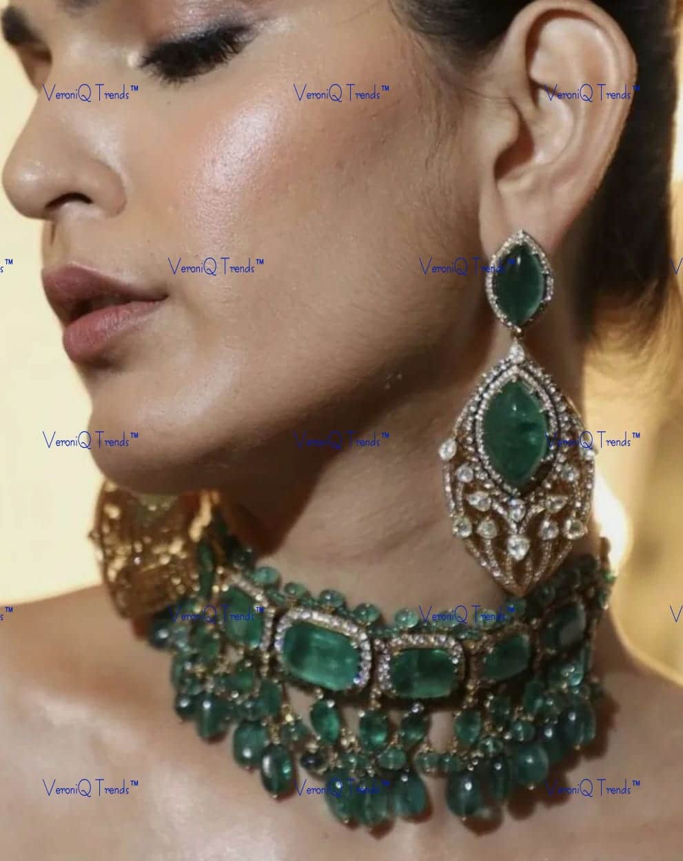 VeroniQ Trends-Contemporary Designer Emerald Stone And Beads Silver Choker Necklace Silver CZ-Gold Plated-Wedding Jewellery-Punjabi Jewellery-South Indian-Thappa Jewellery