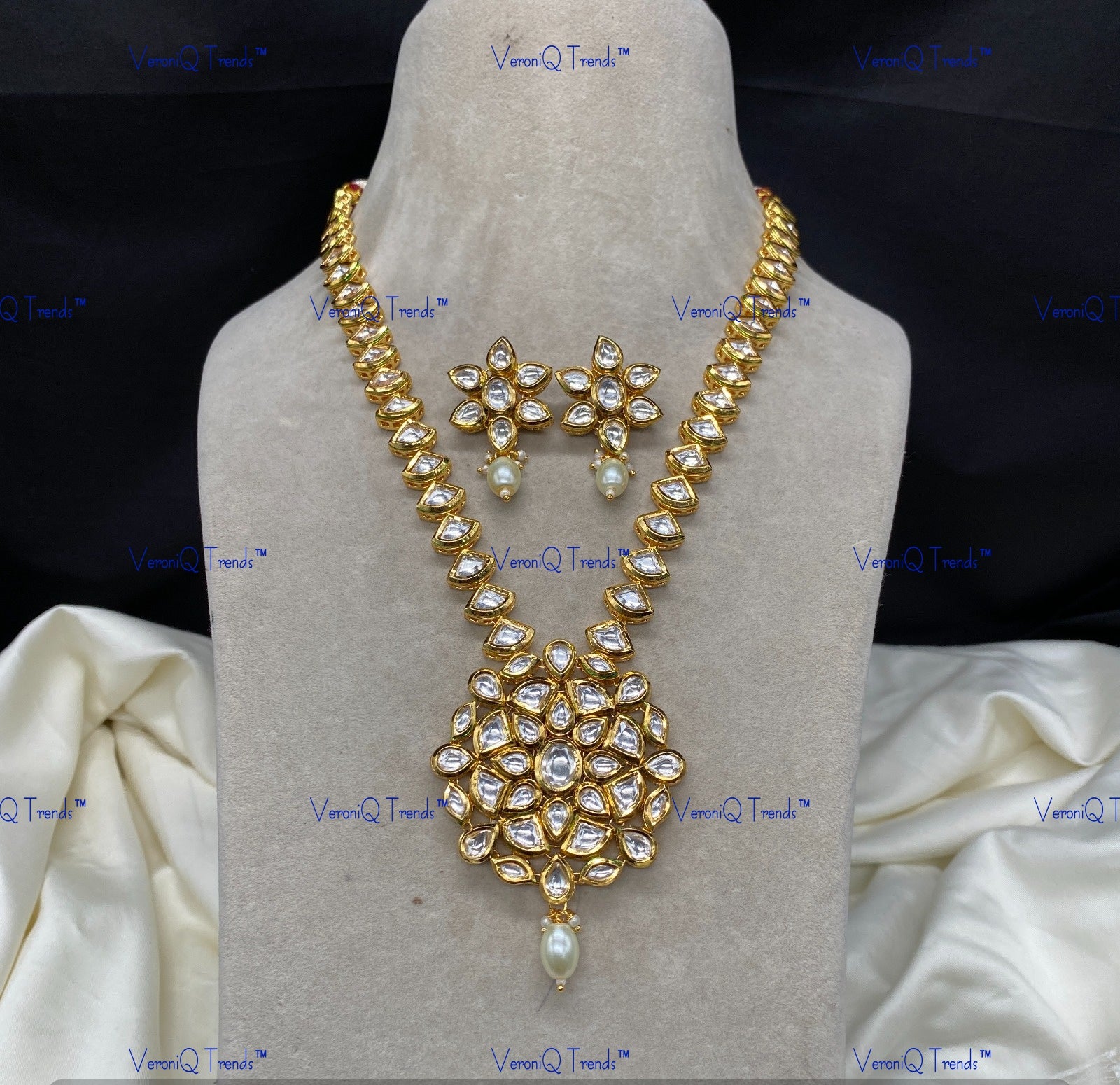 VeroniQ Trends-Traditional Single Line Gold Plated Floral Kundan Polki Long Necklace Kundan-Gold Plated-Wedding Jewellery-Punjabi Jewellery-South Indian-Thappa Jewellery