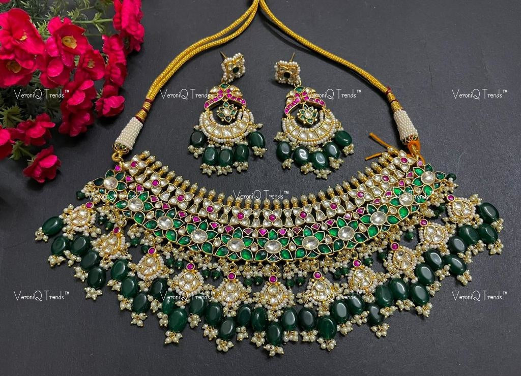 VeroniQ Trends-Traditional Bridal Gold Plated Pachi Kundan Choker Necklace With Green Beads Pachi Kundan-Gold Plated-Wedding Jewellery-Punjabi Jewellery-South Indian-Thappa Jewellery