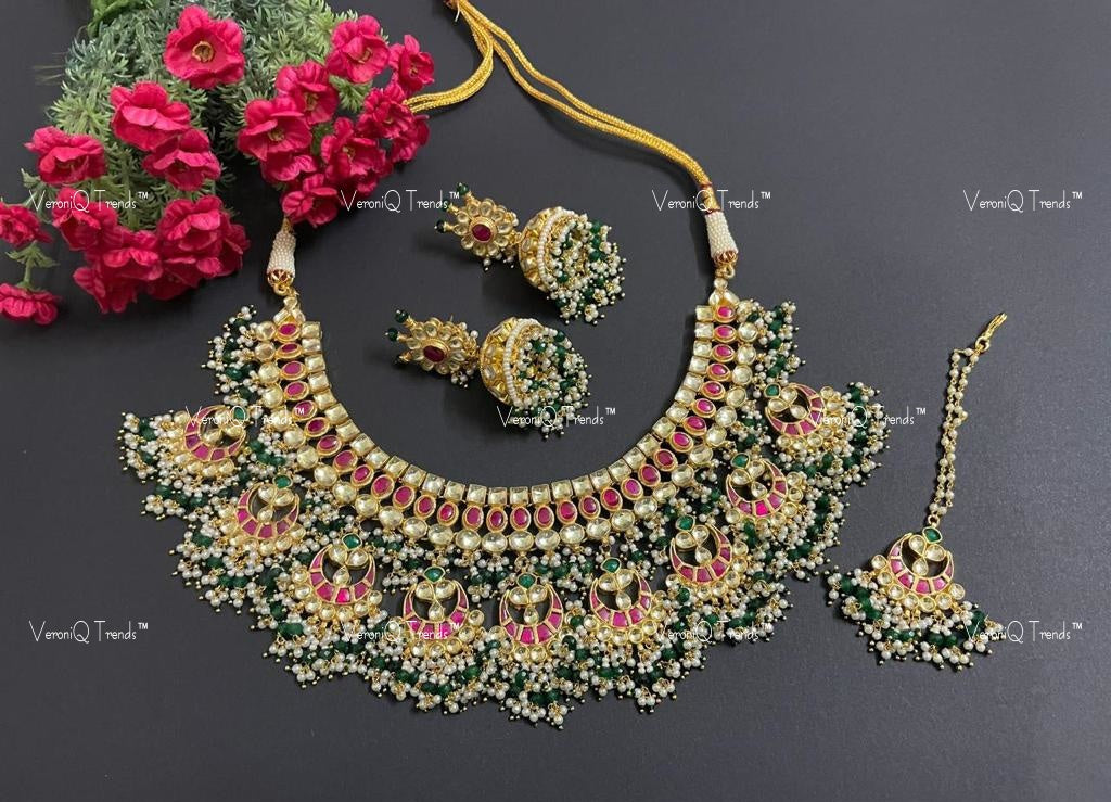 VeroniQ Trends-Royal Bridal Gold Plated Kemp Stone Pachi Kundan Choker Necklace With Earrings And Maang Tika Pachi Kundan-Gold Plated-Wedding Jewellery-Punjabi Jewellery-South Indian-Thappa Jewellery