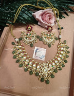 VeroniQ Trends-Traditional Gold Plated Heavy Pachi Kundan Choker Necklace With Green Quartz Beads Pachi Kundan-Gold Plated-Wedding Jewelry-Punjabi Jewelry-South Indian-Thappa Jewelry