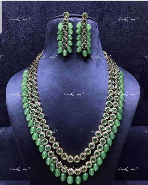 VeroniQ Trends-Beautiful Victorian Layered Gold Plated Green Polki Long Necklace With Green Quartz Beads Polki-Gold Plated-Wedding Jewellery-Punjabi Jewellery-South Indian-Thappa Jewellery