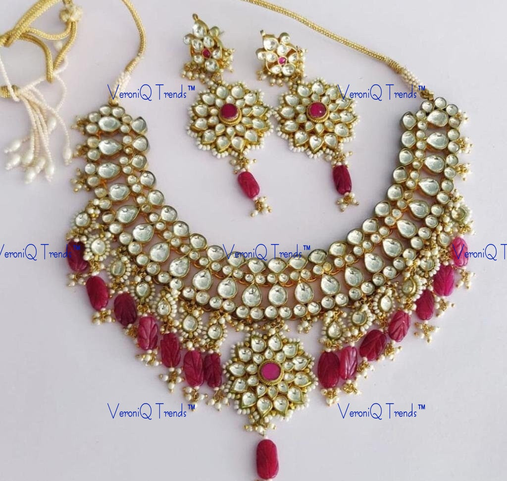 VeroniQ Trends-Elegant Gold Plated Heavy Kundan And Meenakari Necklace With Red Carved Beads Kundan-Gold Plated-Wedding Jewellery-Punjabi Jewellery-South Indian-Thappa Jewellery